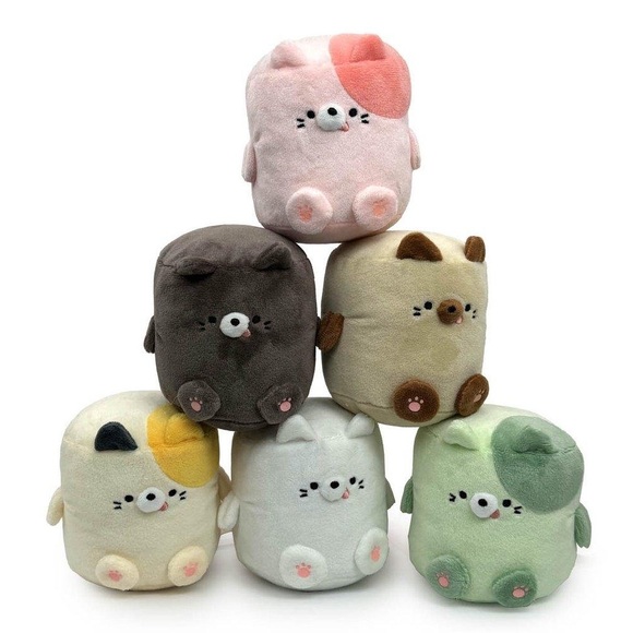 So Kawaii! Marshmallow Funky Green Kitty Cube Plushie - Picture 2 of 3